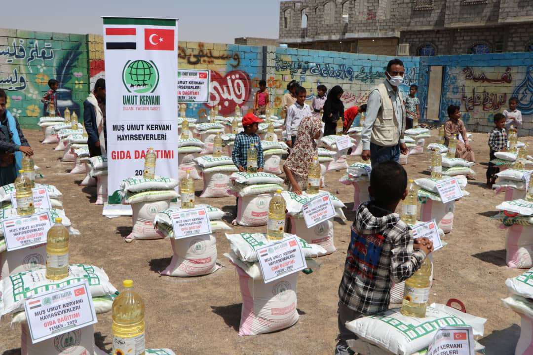 Umut Kervanı Yemen halkına yardım ulaştırmaya devam ediyor